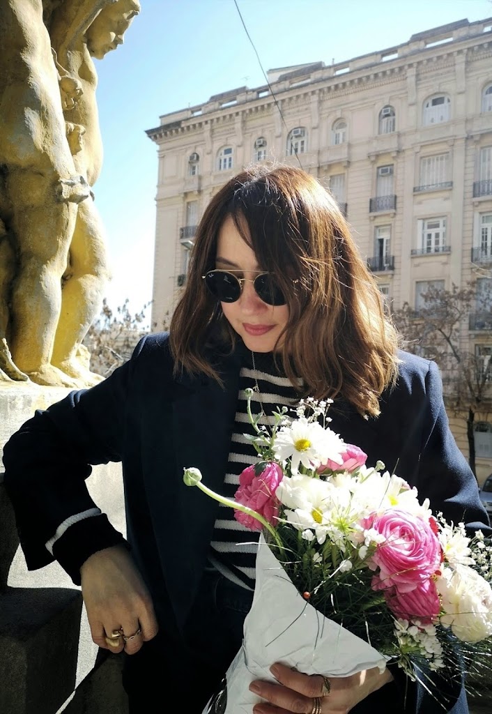 EL LOOK MARINERO QUE SIGUEN LLEVANDO LAS PARISINAS EL LOOK MARINERO QUE SIGUEN LLEVANDO LAS PARISINAS