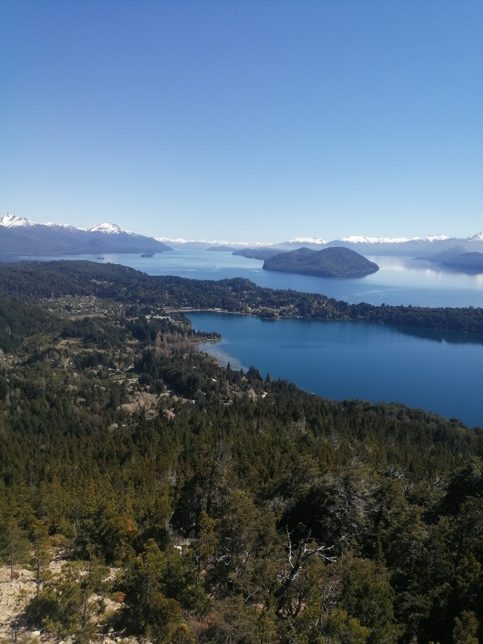 Laguna Trebol-Peninsula de San Pedro-La Isla Victoria-Lagos Nahuel Huapi-Lago Moreno-Bariloche