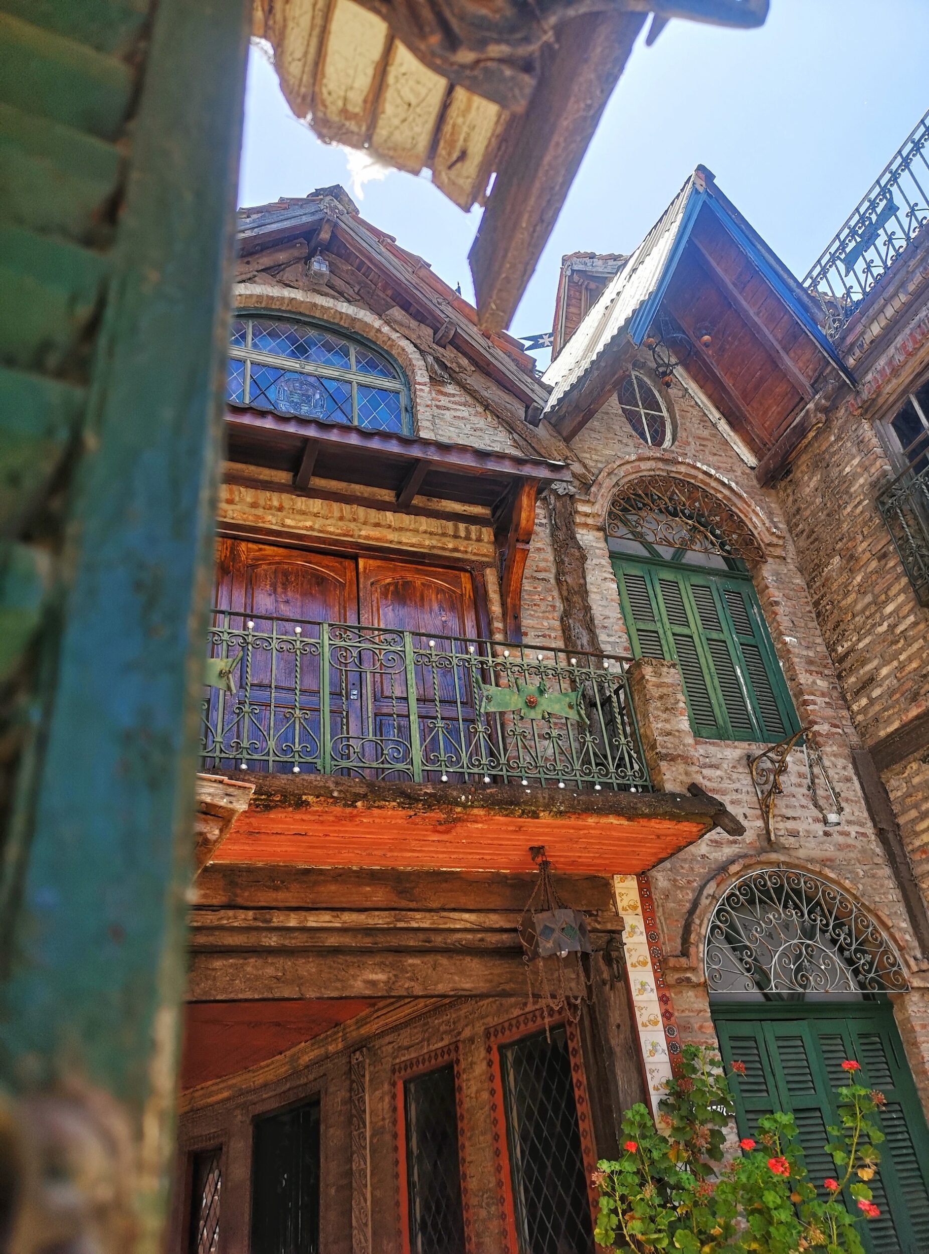 Una Aldea medieval llena de magia y color-Campanopolis
