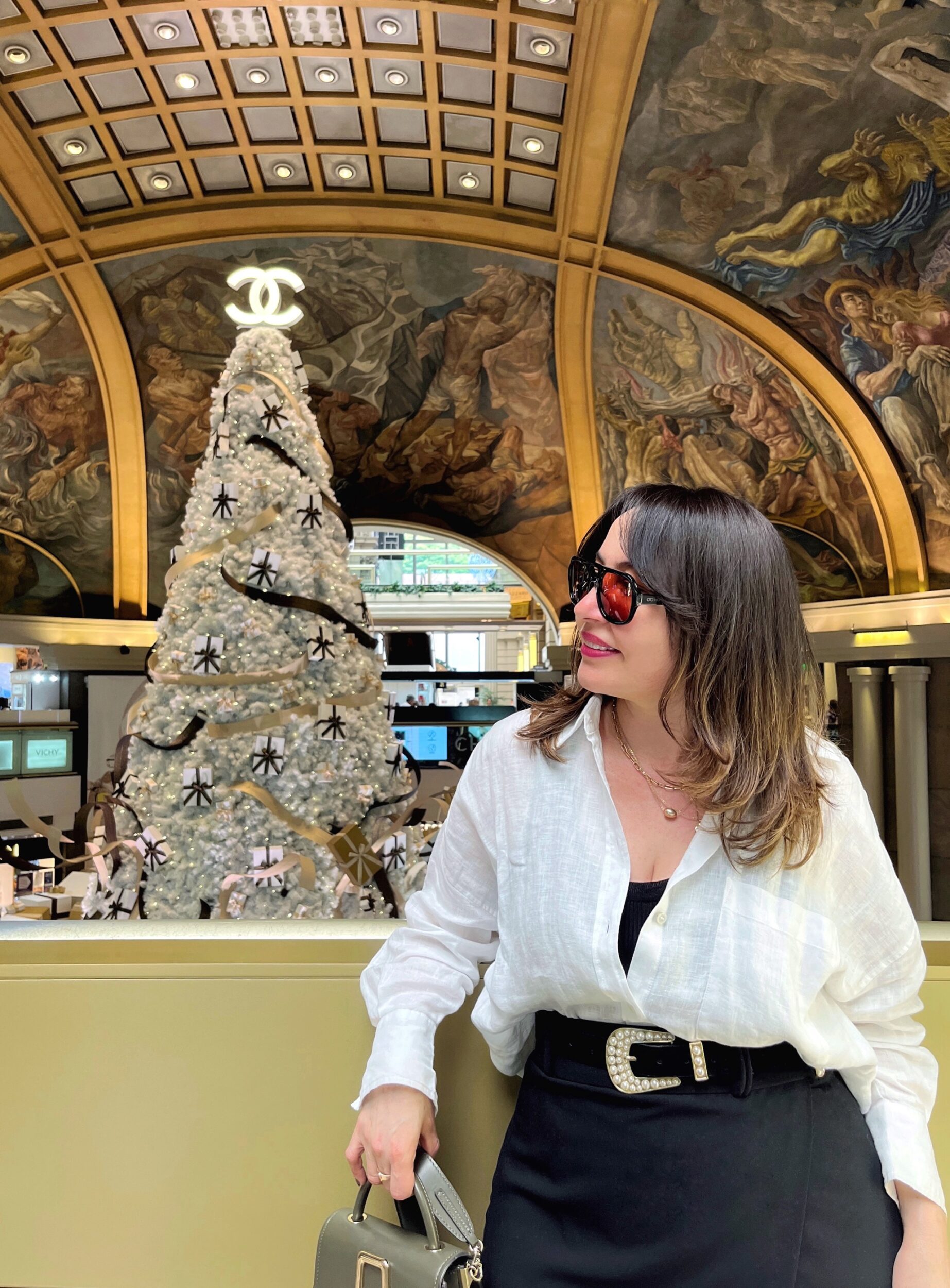 El Chanel Wonderland-El Mundo Maravilloso de Chanel en Holiday-Xiomara Touch