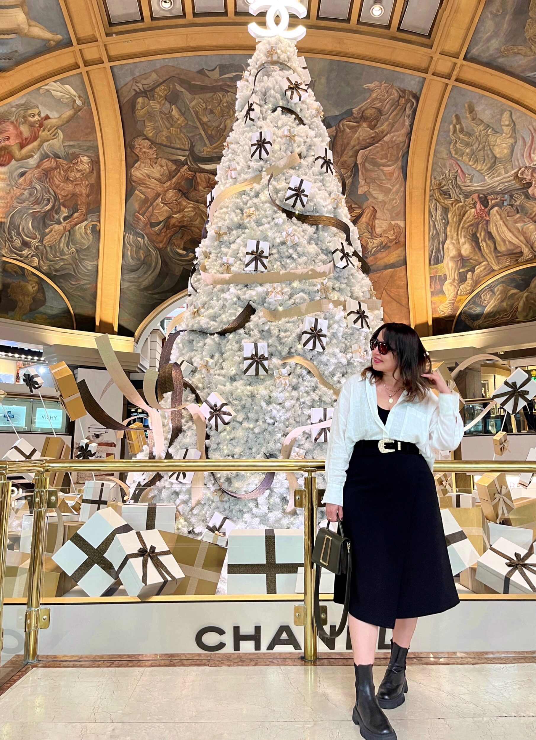 El mítico y más elegante árbol de Navidad de Buenos Aires en Galerias Pacifico y es de Chanel-Xiomara Touch