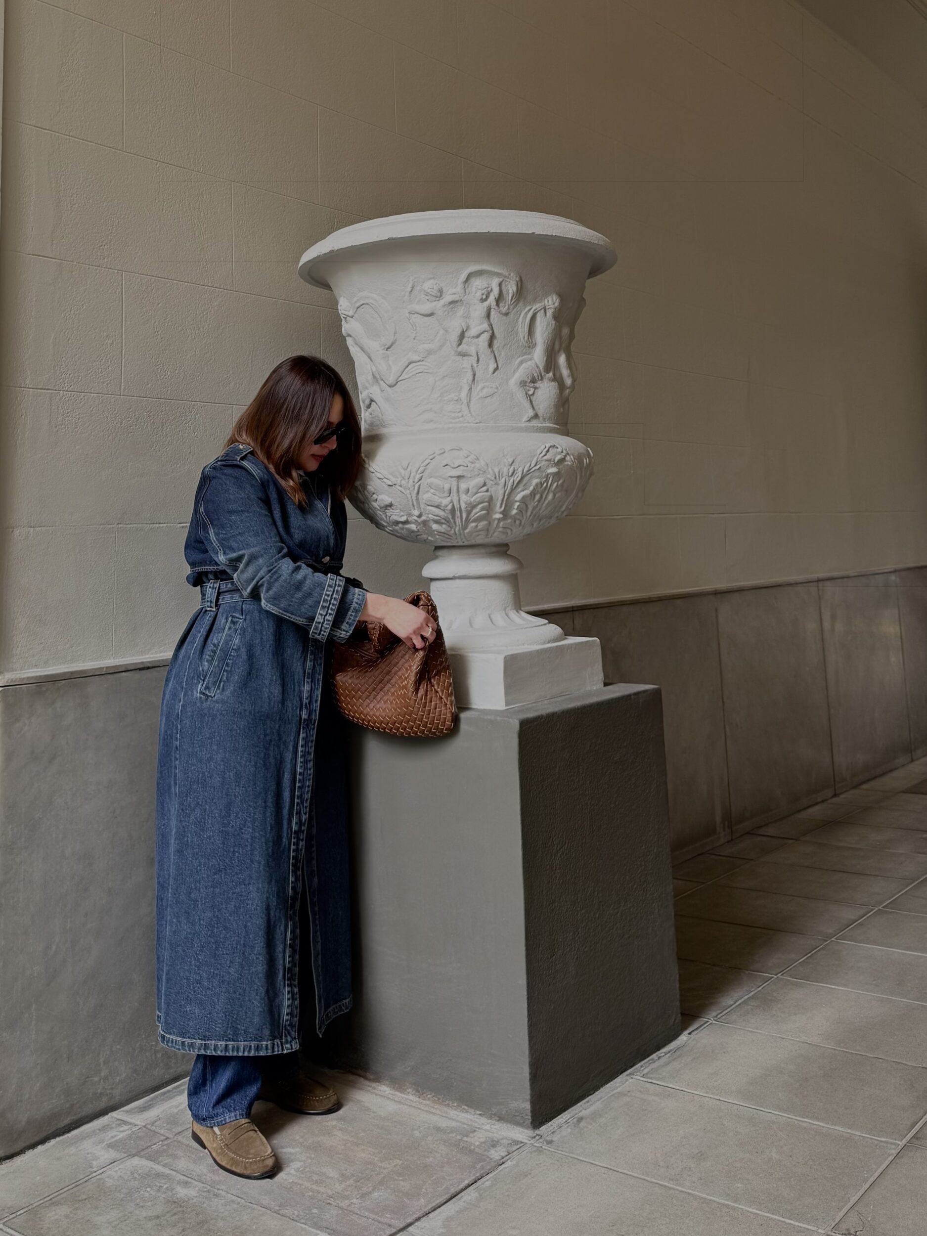 Trench vaquero y pantalon vaquero un look denim on denim muy facil de lograr